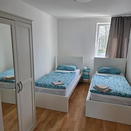 Ferienwohnung, Handwerkerwohnung, Helle Wohlfuehlwohnung Mit Balkon *